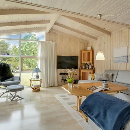 Answald - From The Sea By Interhome * Hals